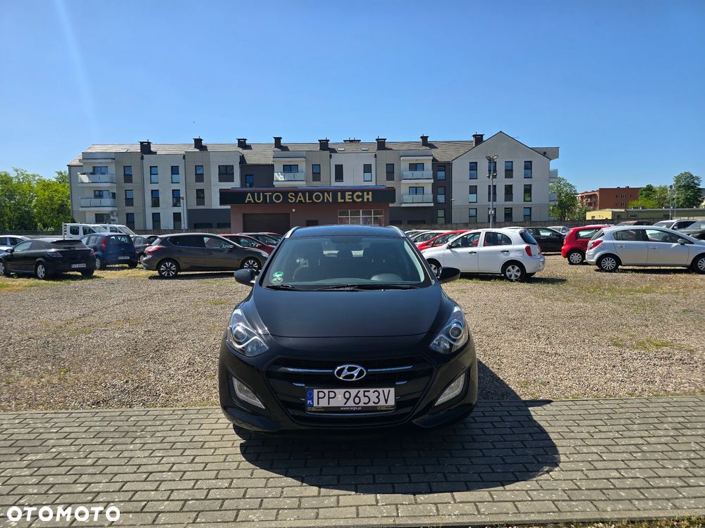 Hyundai i30 blue 1.4 Classic - 2