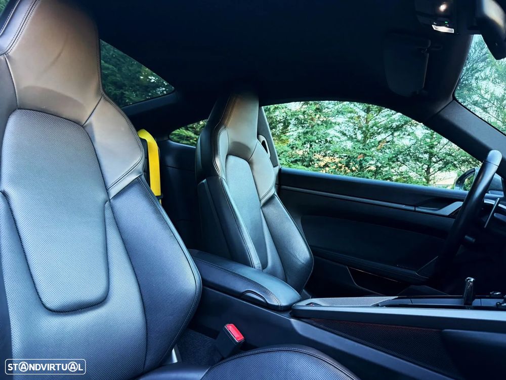 Porsche 911 (992) Carrera 4S PDK - 19