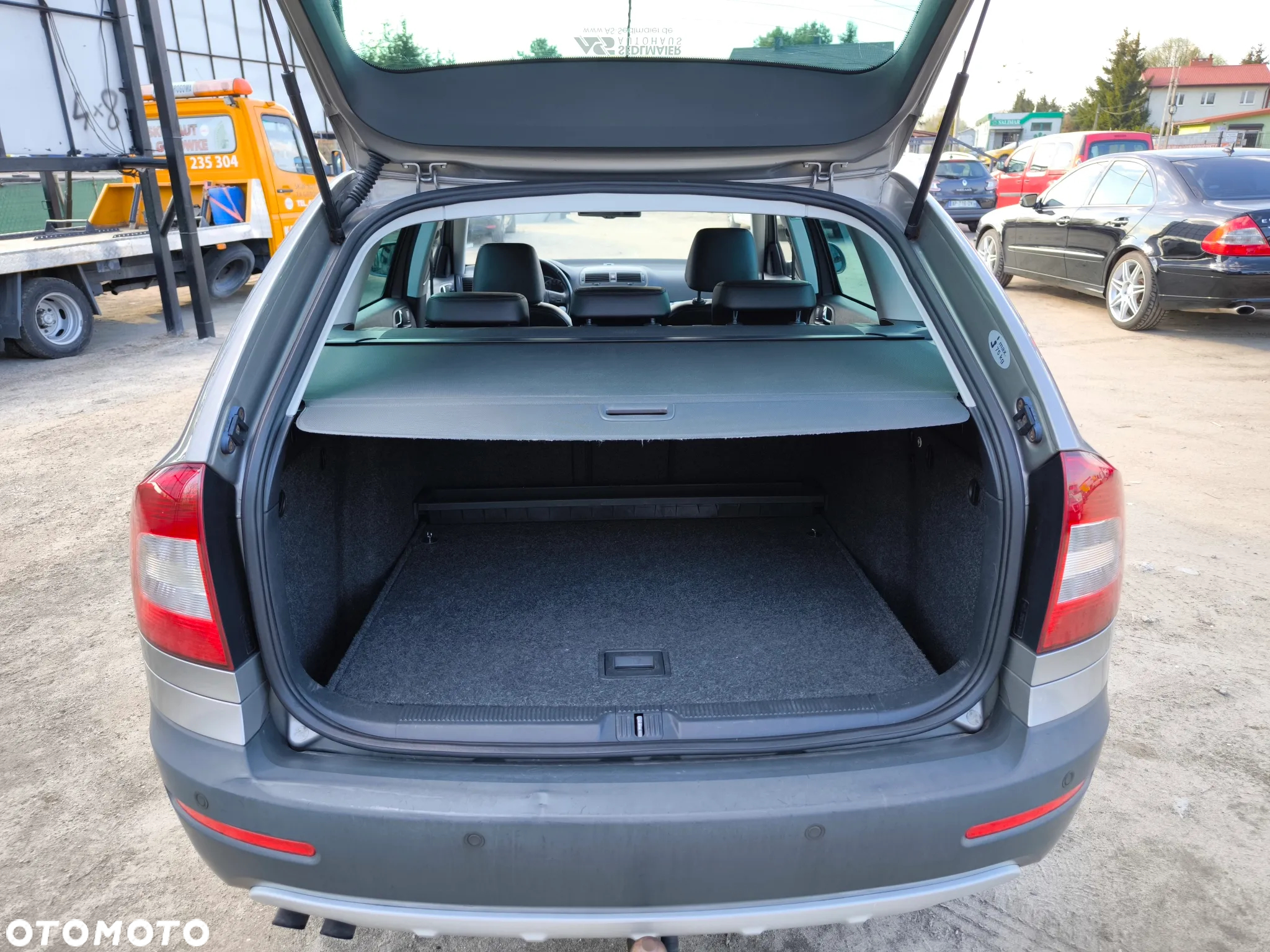 Skoda Octavia Combi 1.8 TSI 4x4 Scout - 25