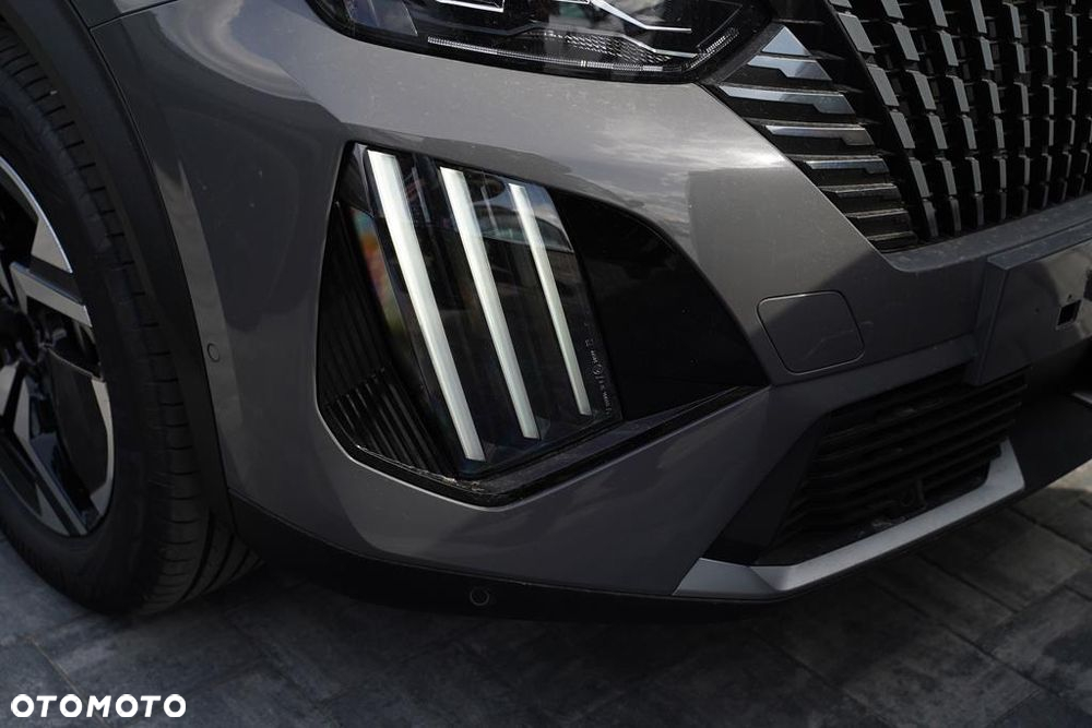 Peugeot 2008 PureTech mHEV Allure e-DCS6 - 29