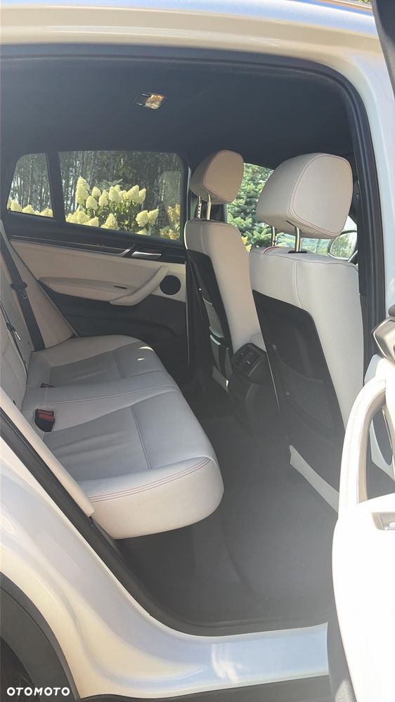 BMW X4 xDrive20i xLine - 29