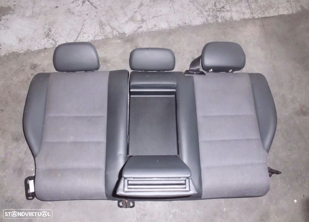 Interiores Mercedes Benz C 220 - 15