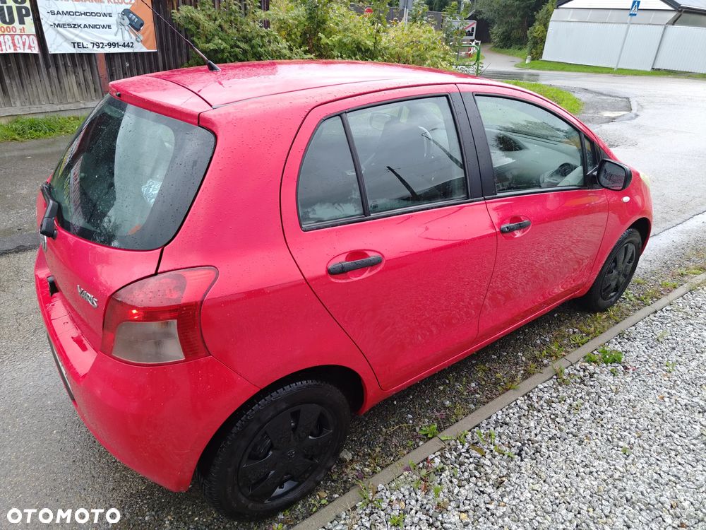 Toyota Yaris 1.0 Luna - 6