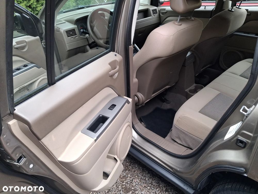 Jeep Compass 2.4 Limited - 15