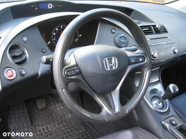 Honda Civic 1.8 Comfort - 13