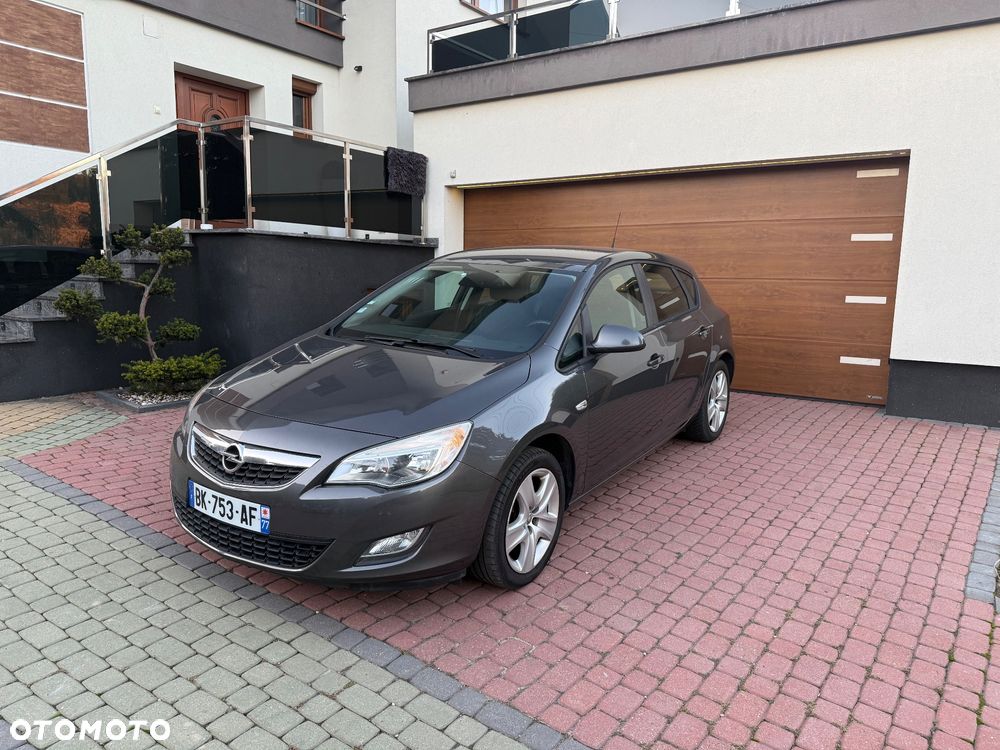 Opel Astra - 1