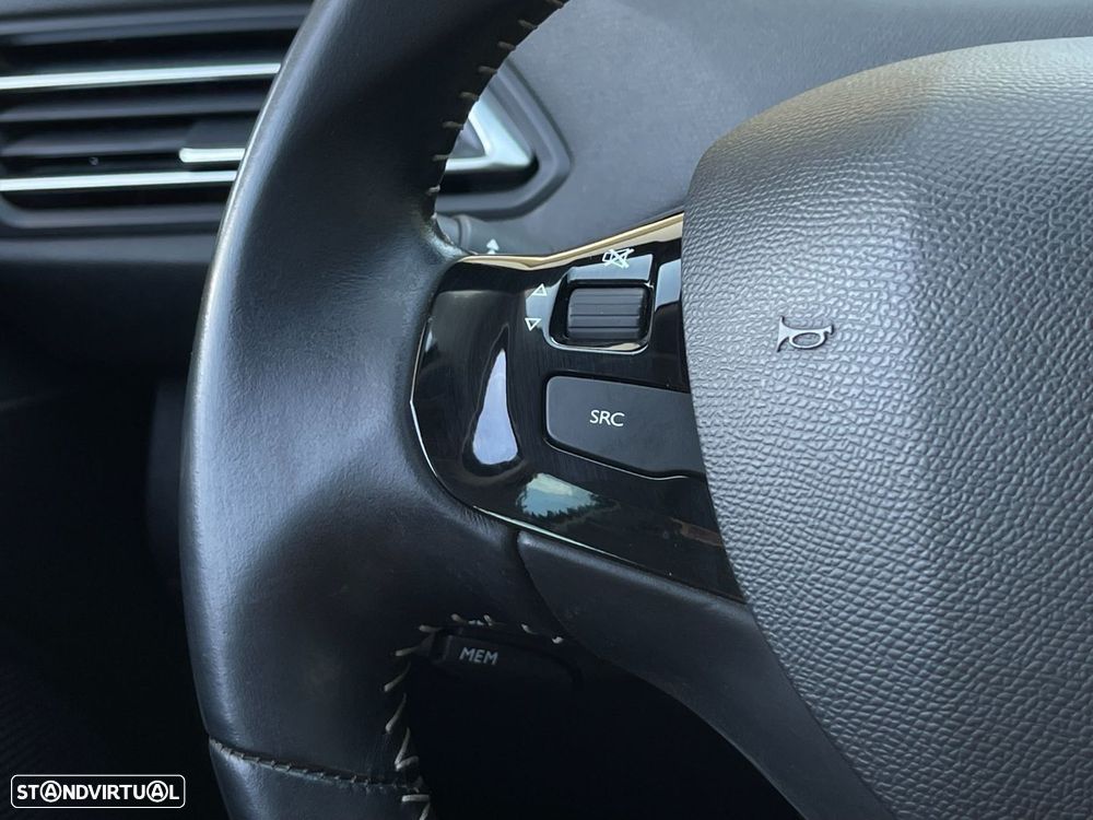 Peugeot 308 1.2 PureTech Business Line - 14