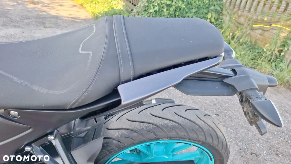 Yamaha MT - 27