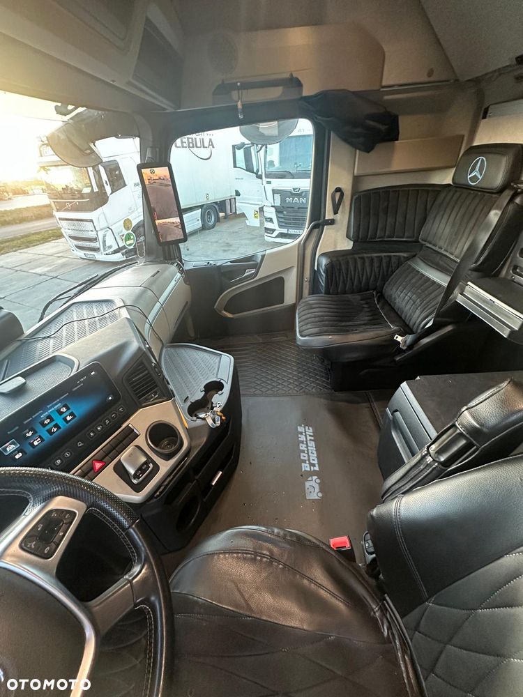 Mercedes-Benz ACTROS 1848 GIGA SPACE Salonka - 9