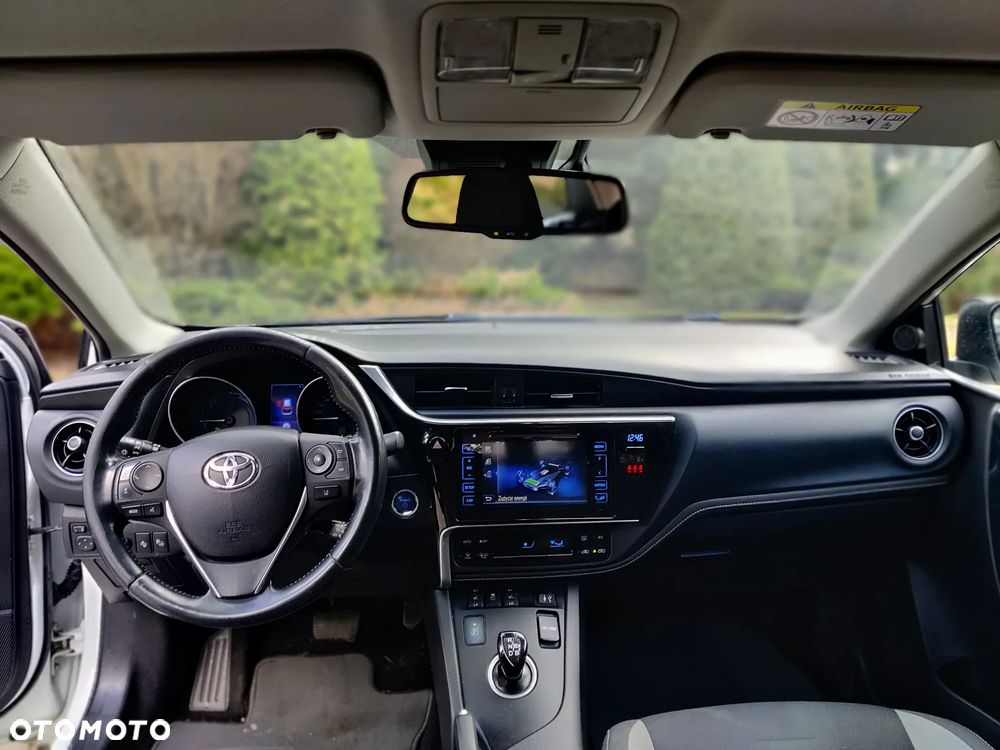 Toyota Auris Hybrid 135 Premium - 27