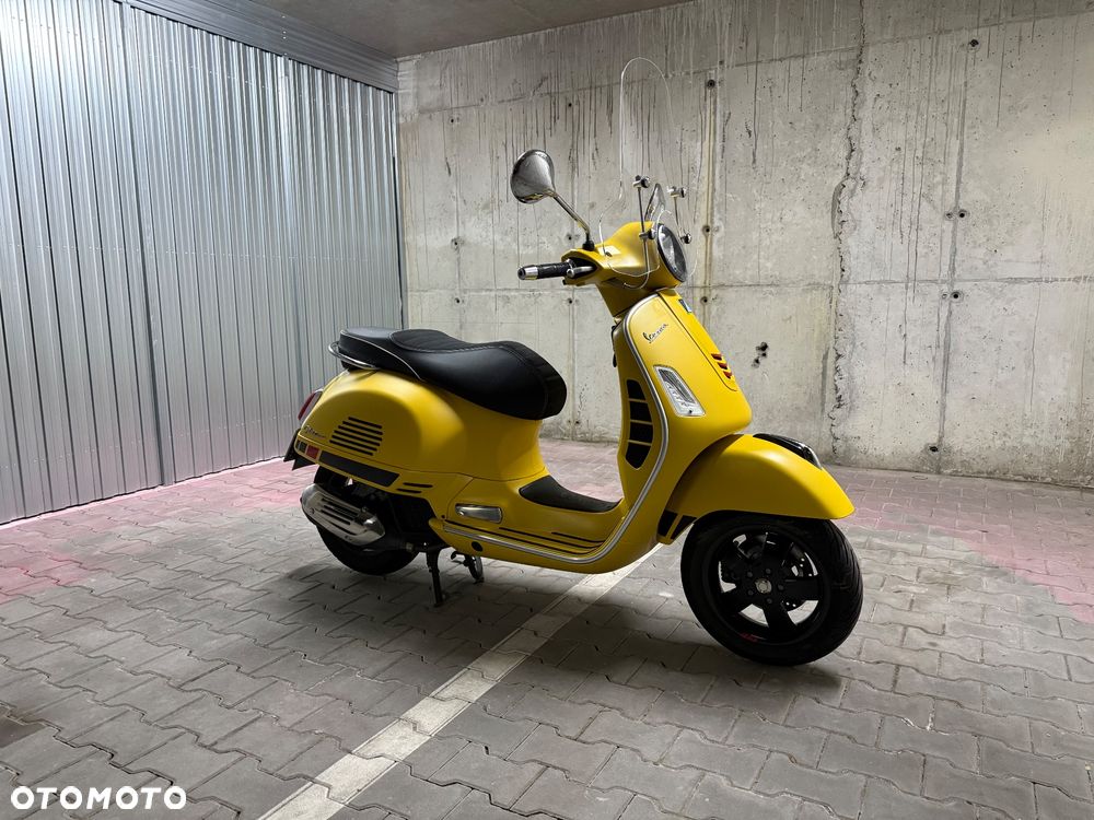Piaggio Vespa - 3