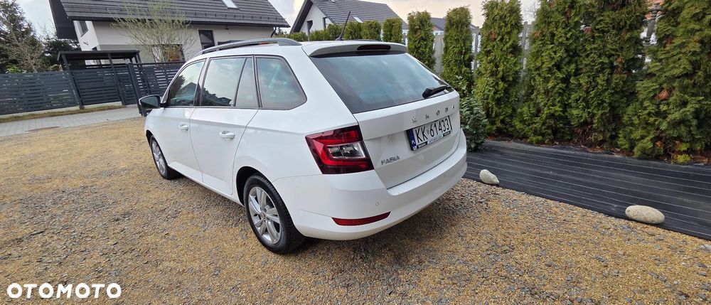 Skoda Fabia 1.0 TSI Ambition Plus - 4