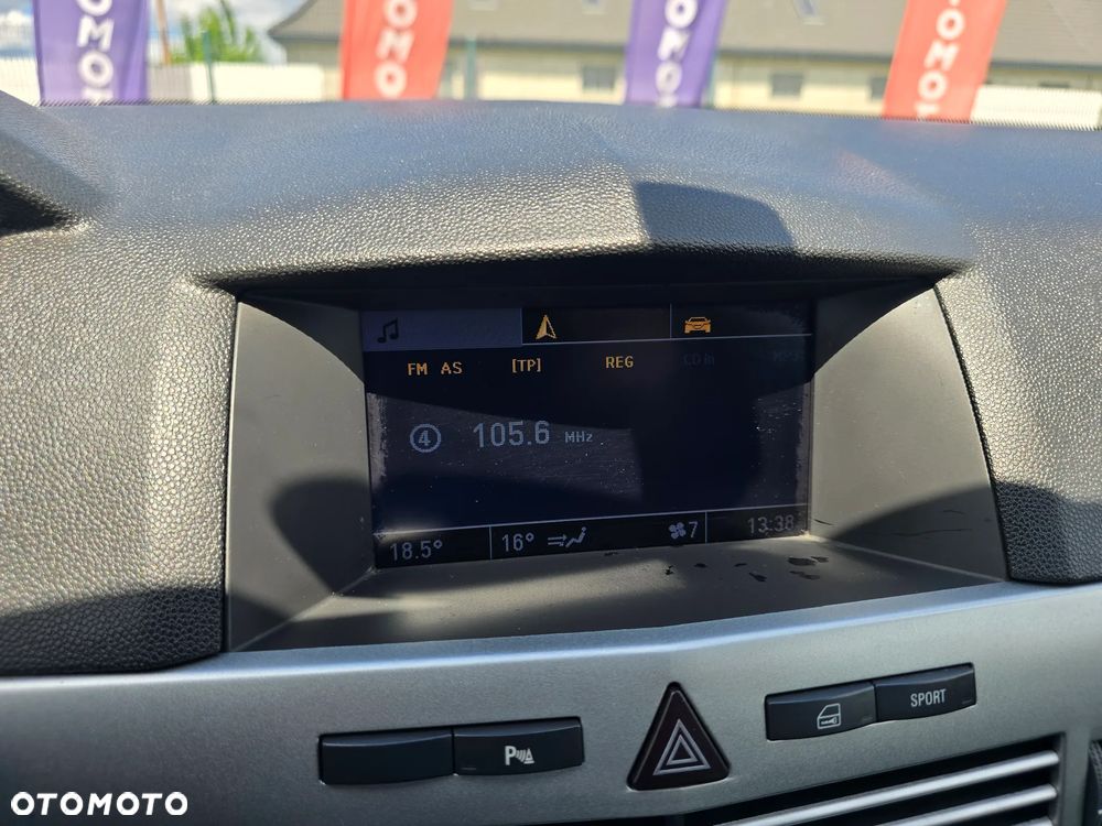 Opel Astra 1.6 T Sport - 23