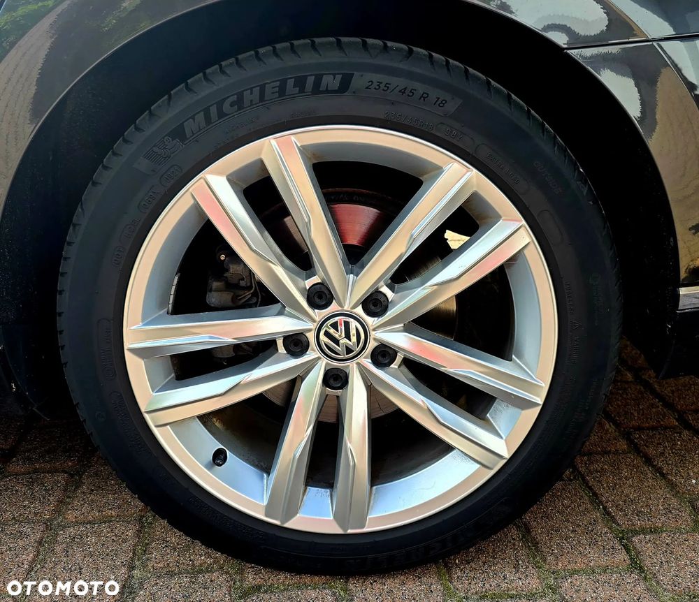 Volkswagen Passat 2.0 TDI Elegance DSG - 28