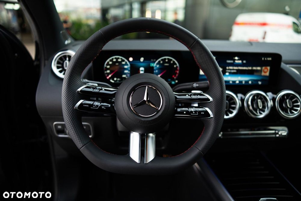 Mercedes-Benz GLA - 19