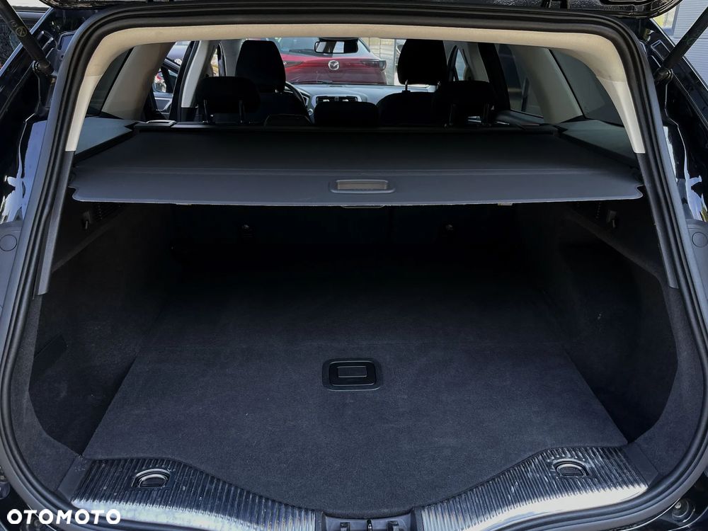 Ford Mondeo SW 2.0 TDCi S&S PowerShift-Aut Titanium - 35