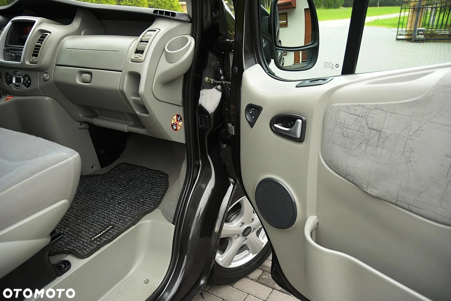 Renault Trafic - 18