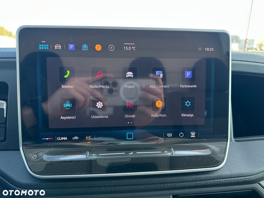 Volkswagen Crafter Podwozie z pojedynczą kabiną silnik: 2,0 l EURO VI SCR 163 KM / skrzynia biegów: Przedni napęd automatyczna 8-biegowa rozstaw osi: 4490 mm - 12