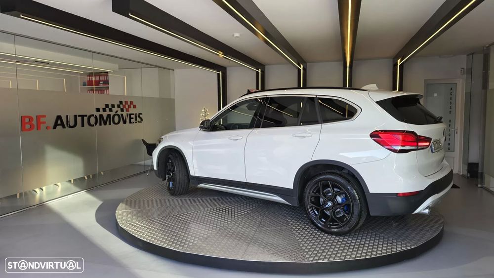 BMW X1 16 d sDrive Auto Line Sport - 13