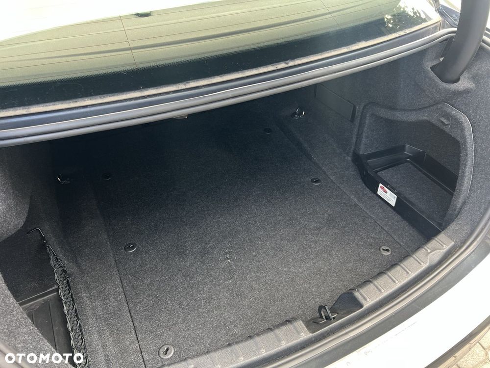 BMW Seria 3 - 22