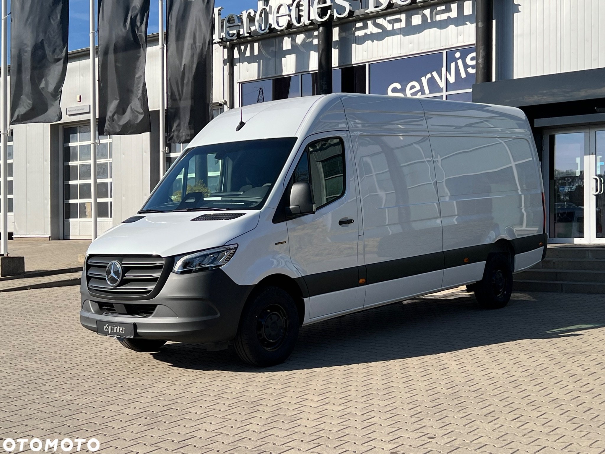 Mercedes-Benz eSprinter - 11