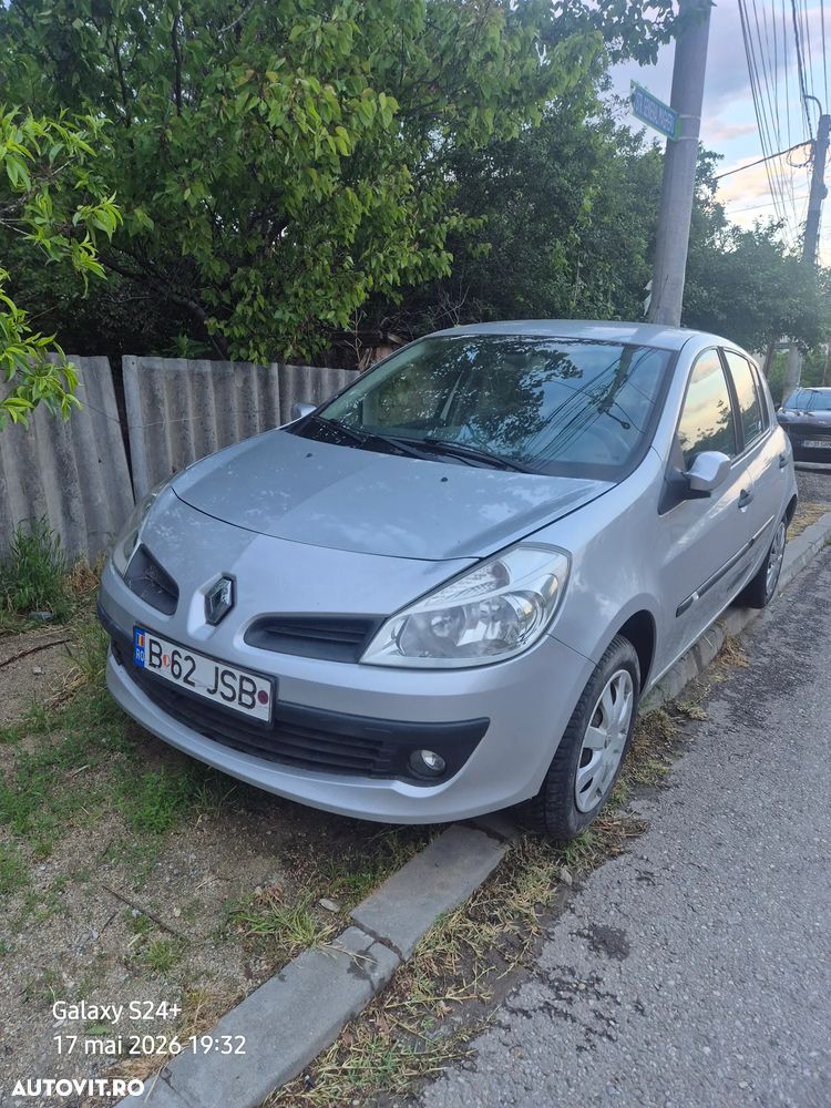 Renault Clio III 1.5 dCi Expression - 2