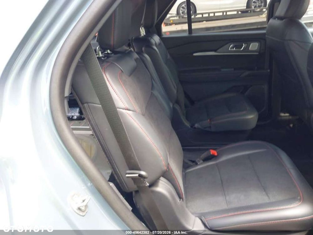 Ford Explorer - 14