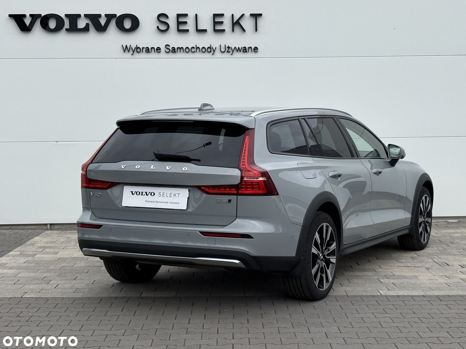 Volvo V60 Cross Country - 5