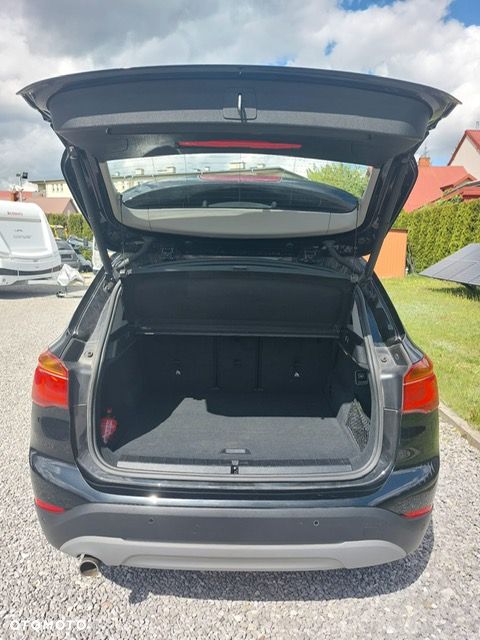BMW X1 sDrive18i Advantage - 19