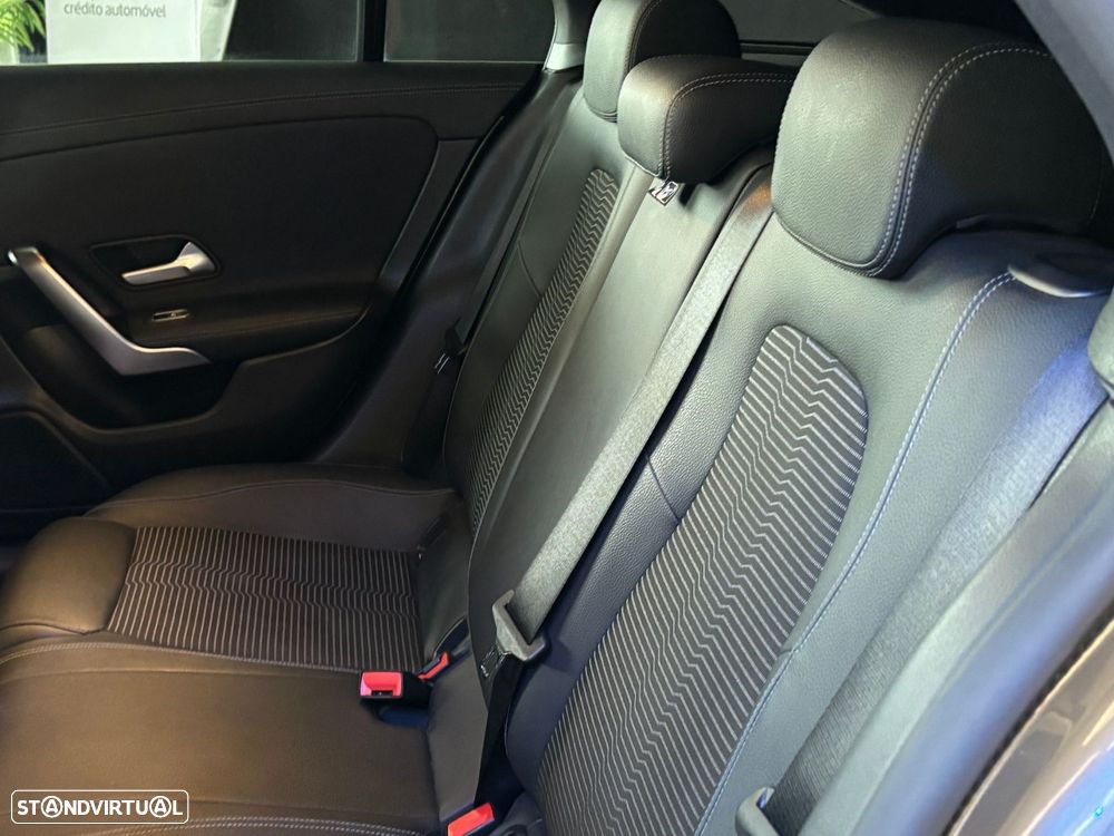 Mercedes-Benz CLA 250 - 24