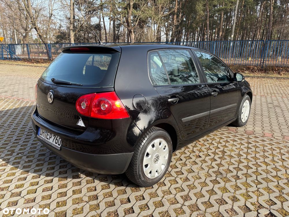 Volkswagen Golf - 11