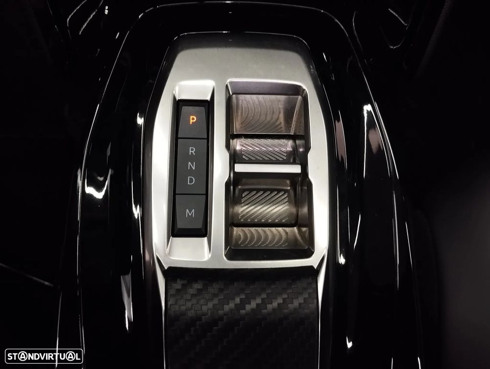 Peugeot 2008 1.2 Hybrid Allure e-DCS6 - 33