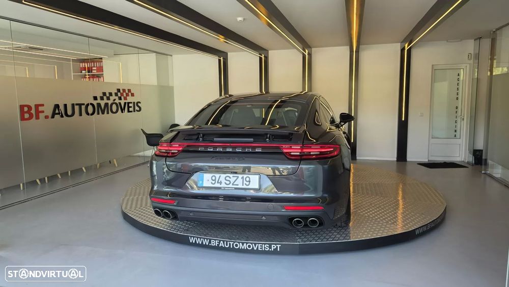 Porsche Panamera 4 S - 18