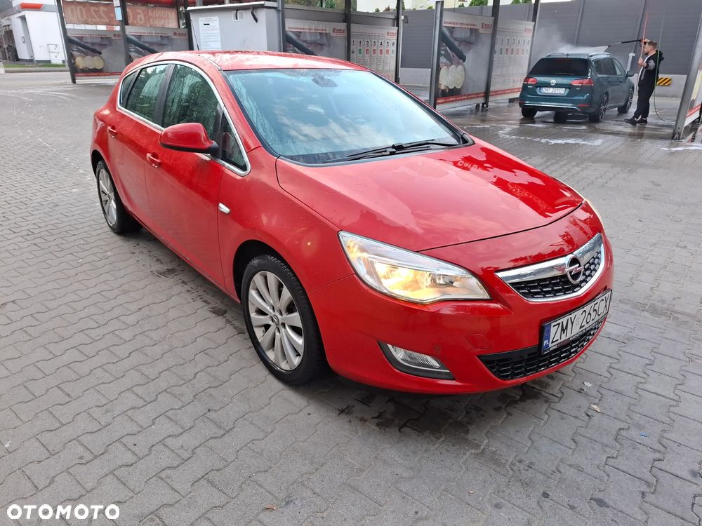 Opel Astra 1.6 Cosmo - 9