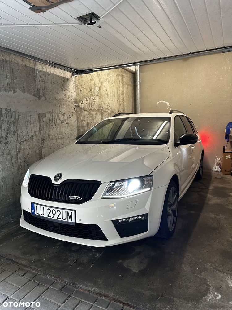 Skoda Octavia 2.0 TSI RS - 12