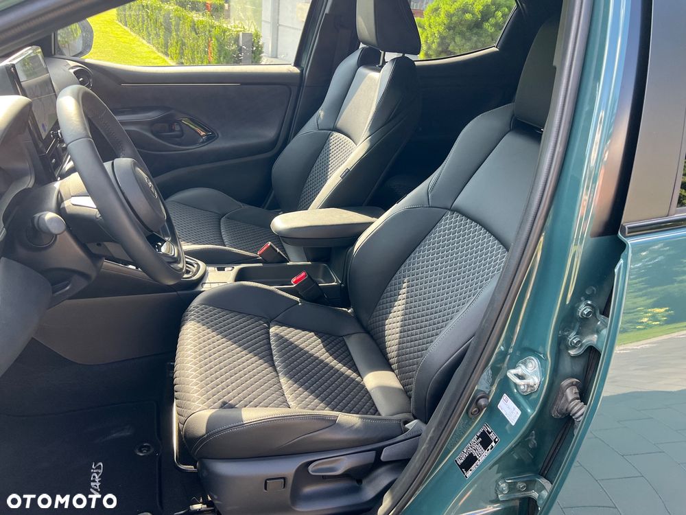 Toyota Yaris Hybrid 1.5 Executive - 14