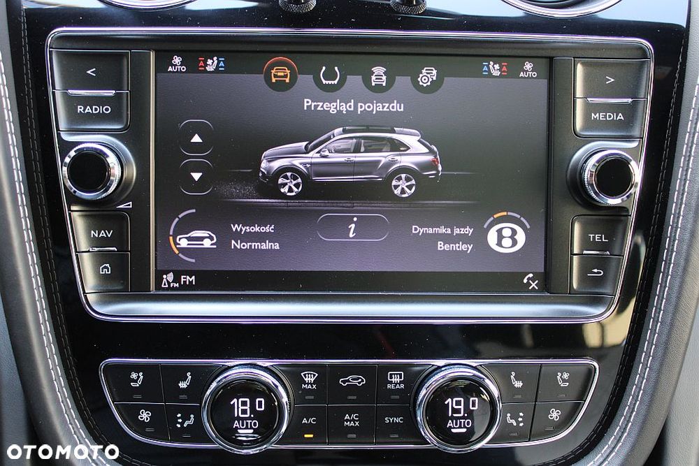 Bentley Bentayga - 26