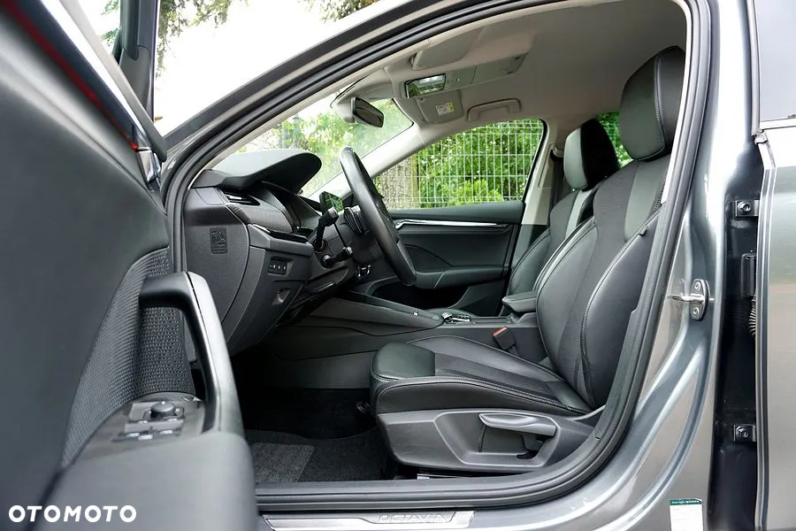 Skoda Octavia 1.5 TSI e-TEC DSG Selection Plus - 19