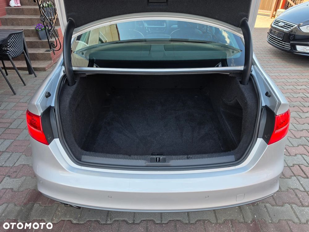 Audi A4 Limousine 1.8 TFSI S line Sportpaket - 14