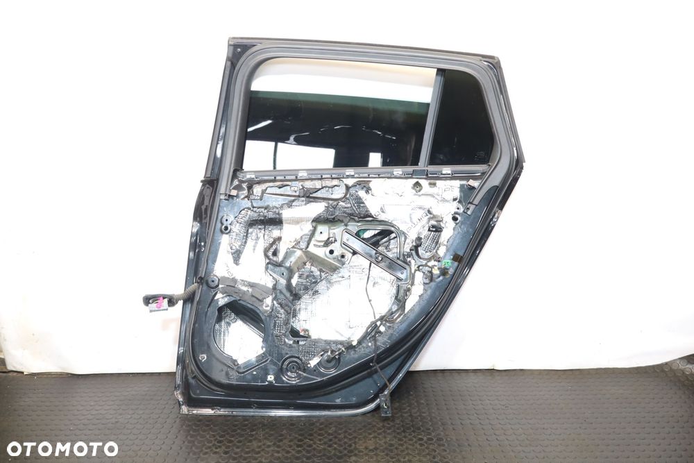 DRZWI PRAWY TYŁ OPEL ASTRA K Z22C KOMBI - 2