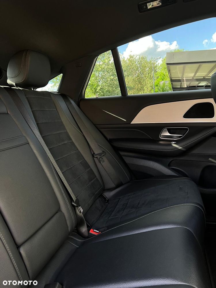 Mercedes-Benz GLE 300 d 4-Matic - 22
