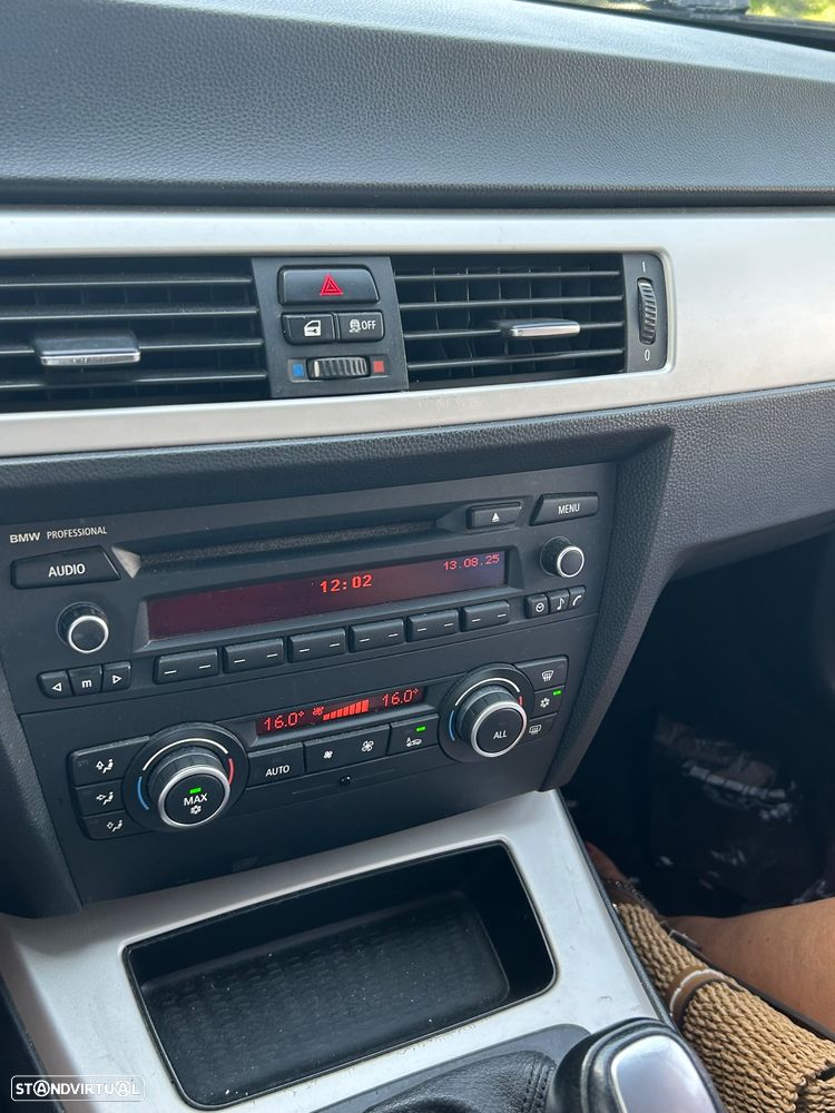 BMW 318 Gran Turismo d Auto - 12