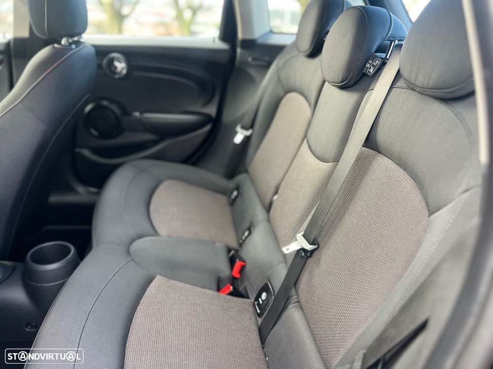 MINI 5 Portas One D - 17