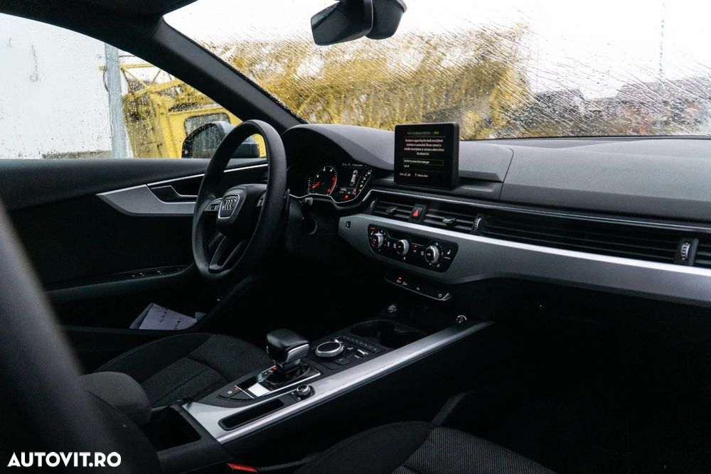 Audi A4 Avant 2.0 TDI S tronic - 5