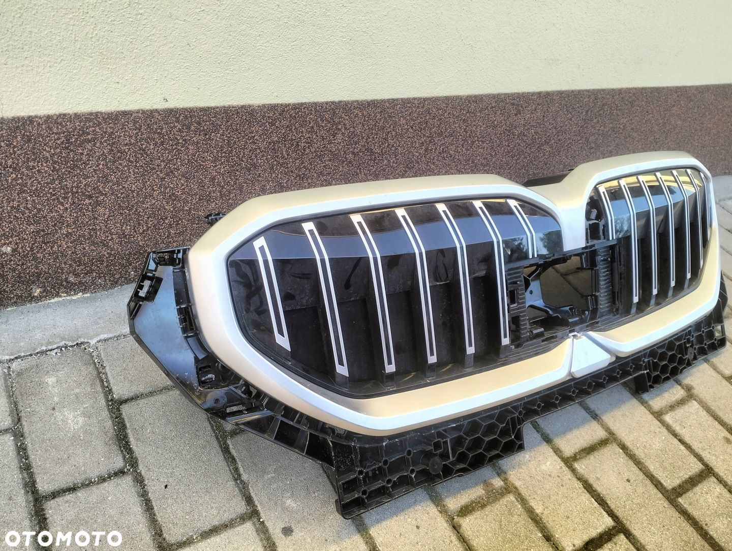 ATRAPA GRILL NERKA OSŁONA BMW 5 G60 G61 - 6