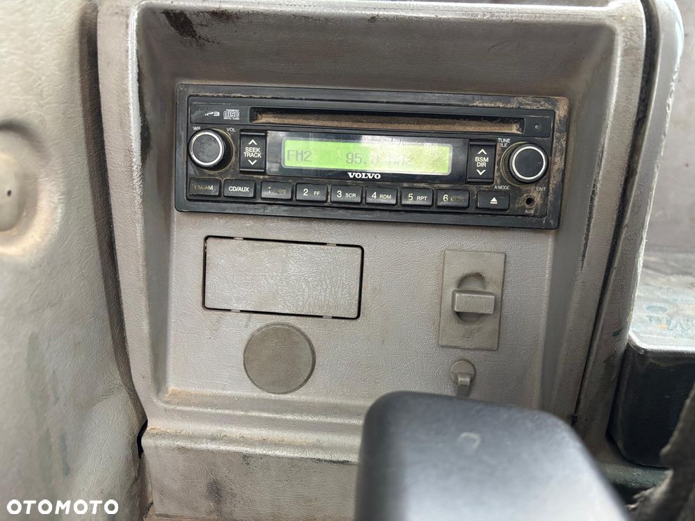 Volvo EW 180C - 13