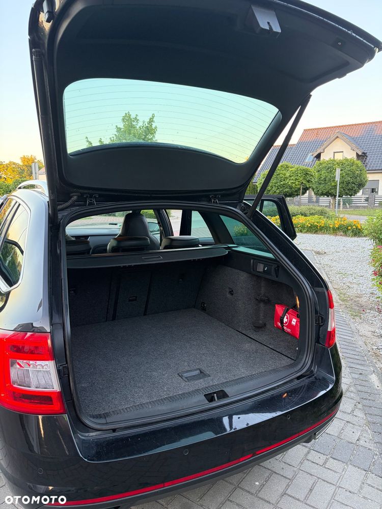 Skoda Octavia 2.0 TDI RS DSG - 13
