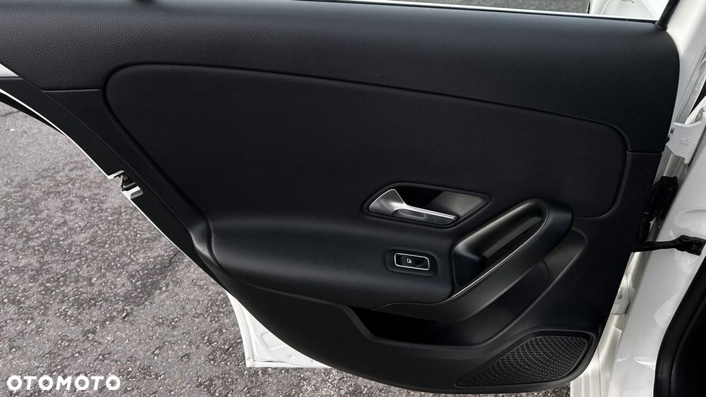 Mercedes-Benz Klasa A 200 Style 7G-DCT - 25