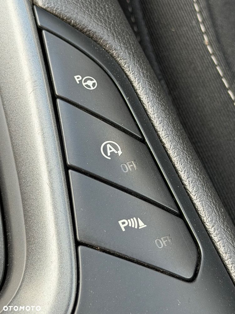 Ford Mondeo 2.0 TDCi Titanium PowerShift - 32