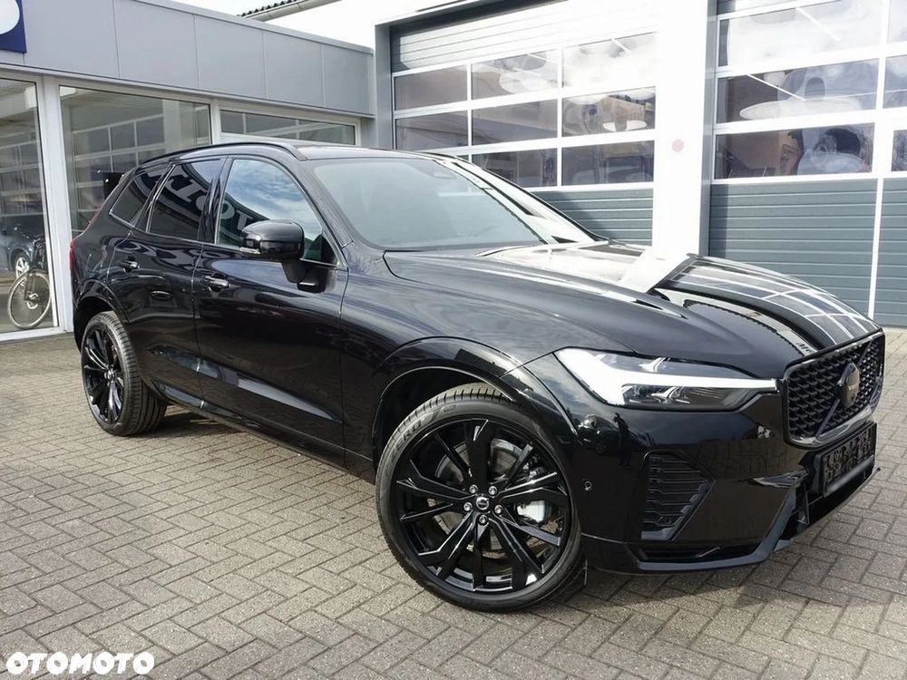 Volvo XC 60 B5 B AWD Plus Black Edition - 2